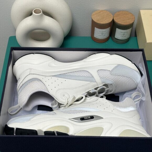 Gucci Men's White sneaker - Picture 2 of 5